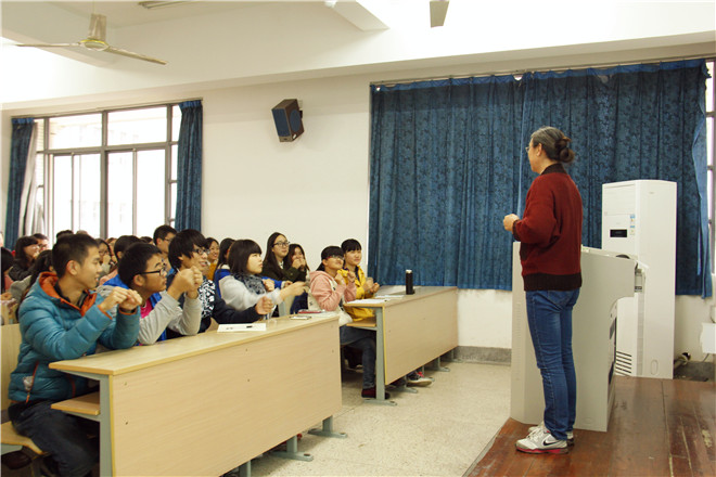 91约炮
形势与政策课之大学生反腐倡廉教育